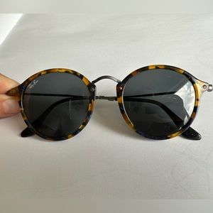 Ray-Ban 2447 Round Fleck Sunglasses, RRP $174